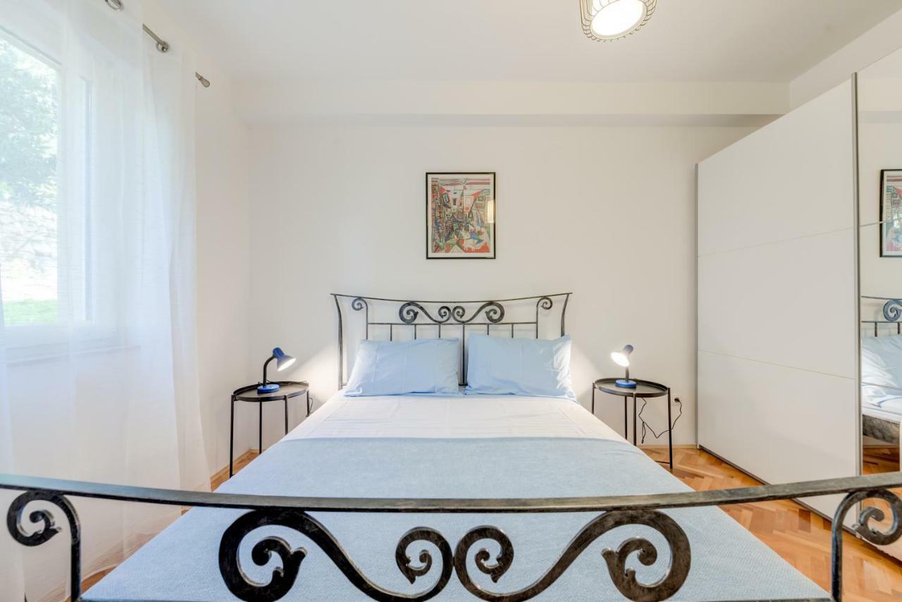 Apartmani Mirta Omis Exterior photo