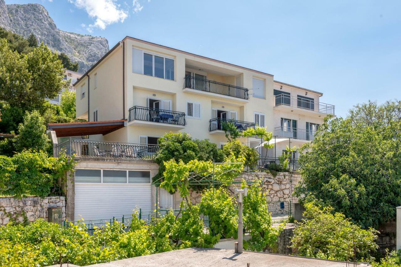Apartmani Mirta Omis Exterior photo