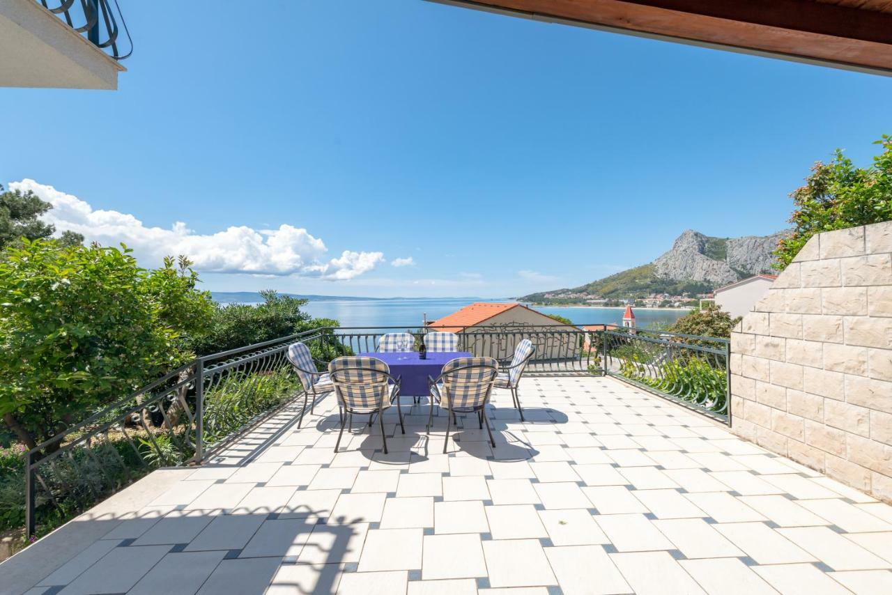 Apartmani Mirta Omis Exterior photo